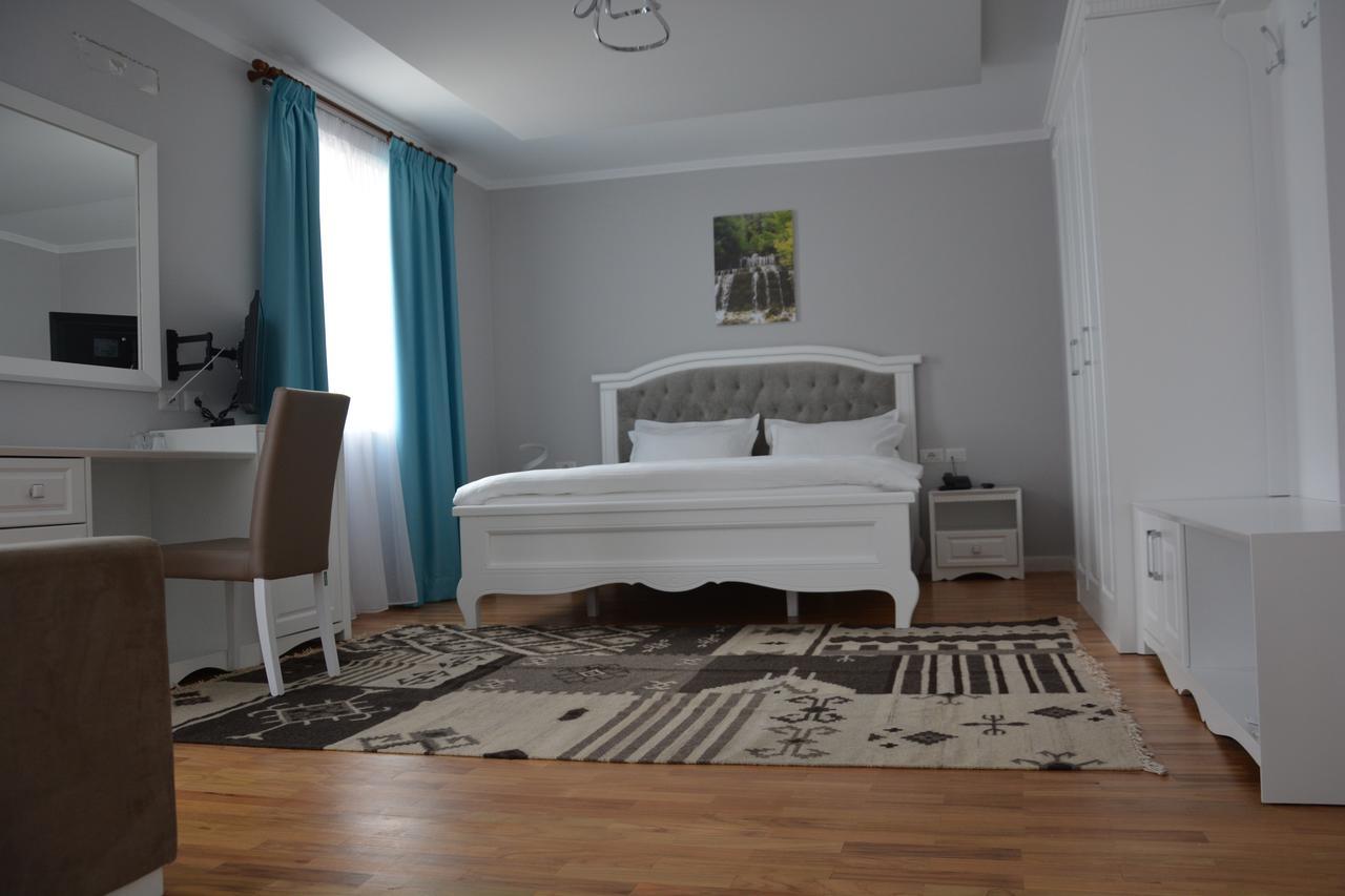 Hotel Turizem Shkelzeni 4*
